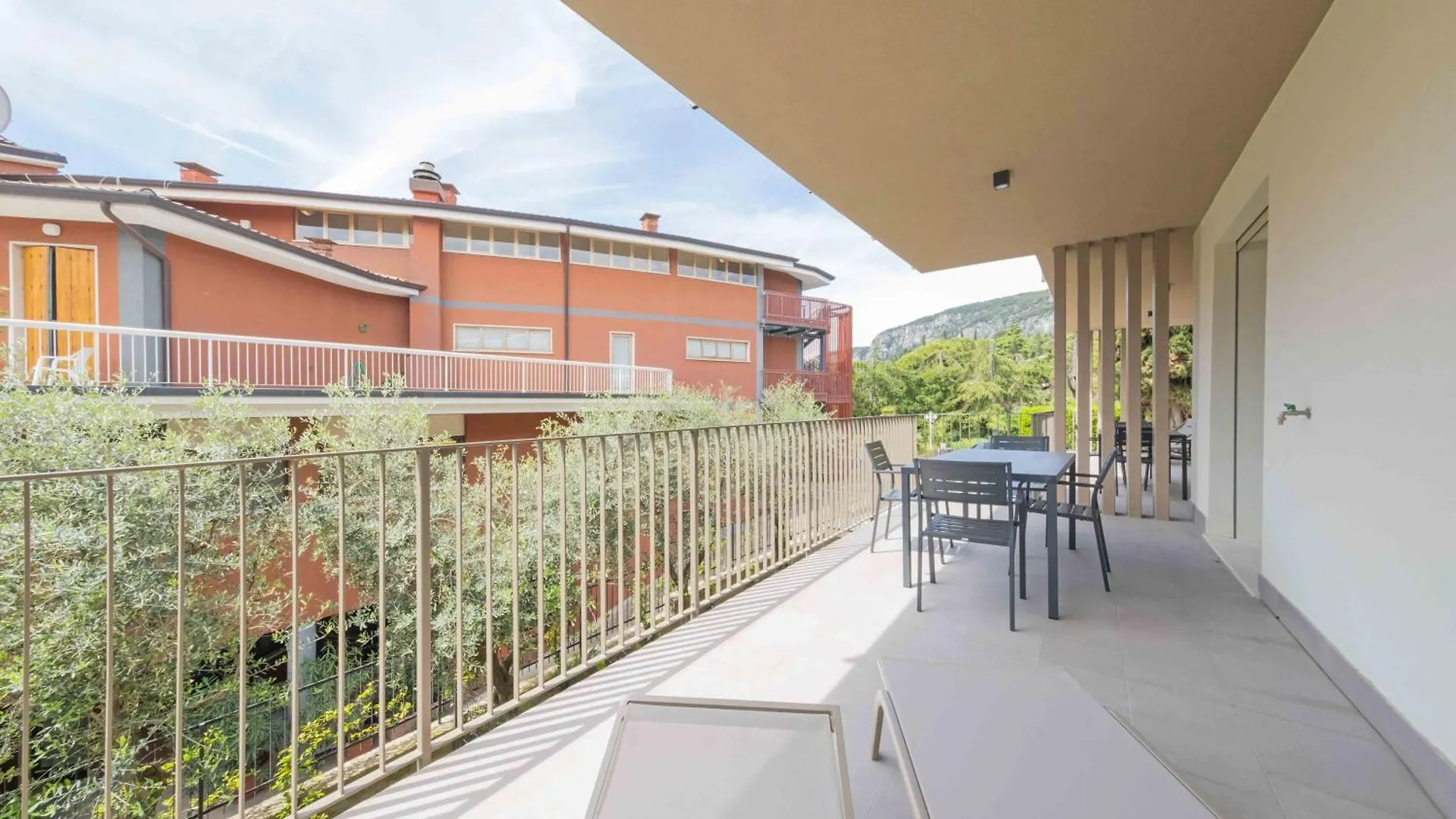 Apartment Apartmentsgarda - Residenza Eleonora Italy