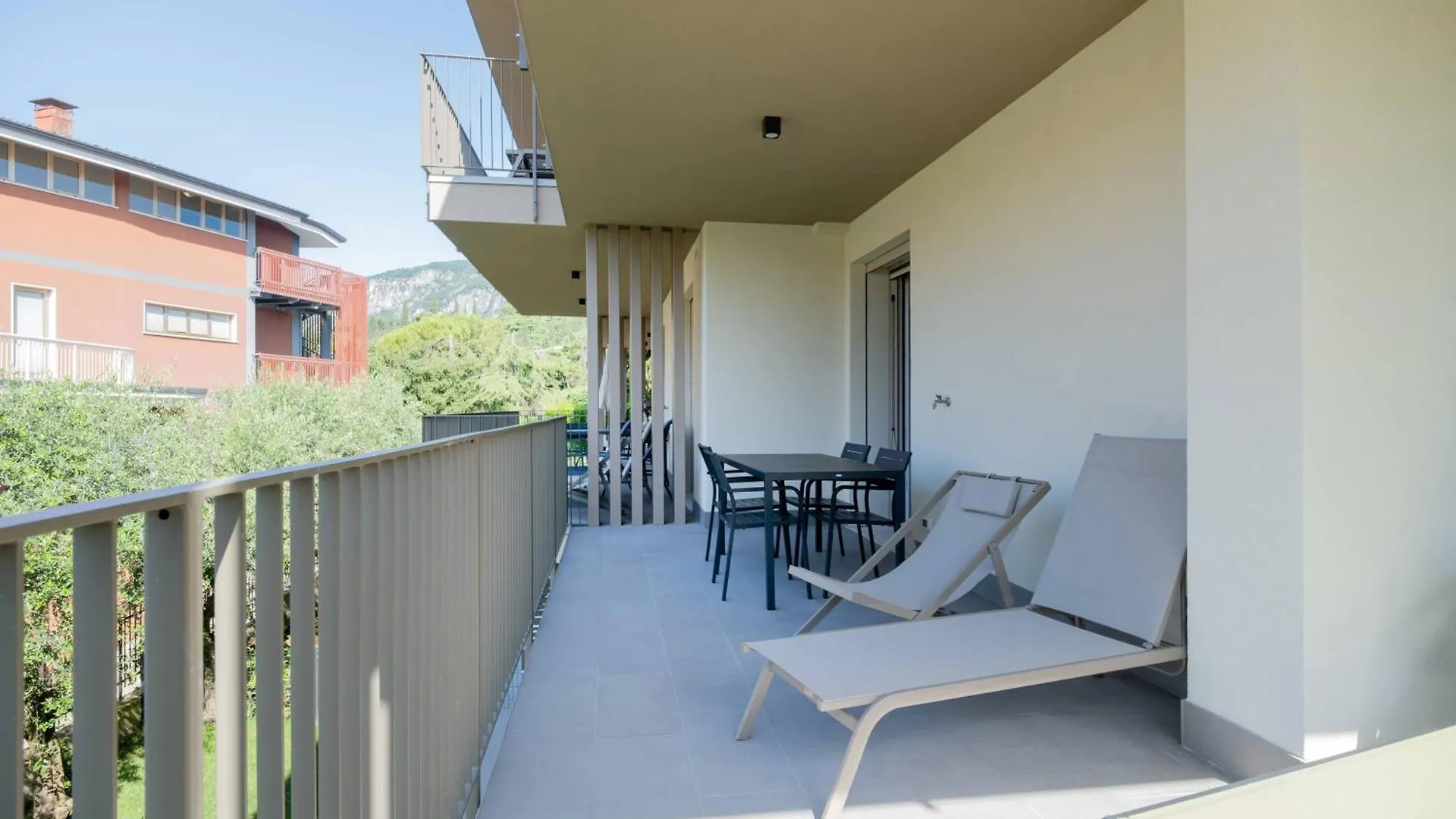 Apartmentsgarda - Residenza Eleonora Italy