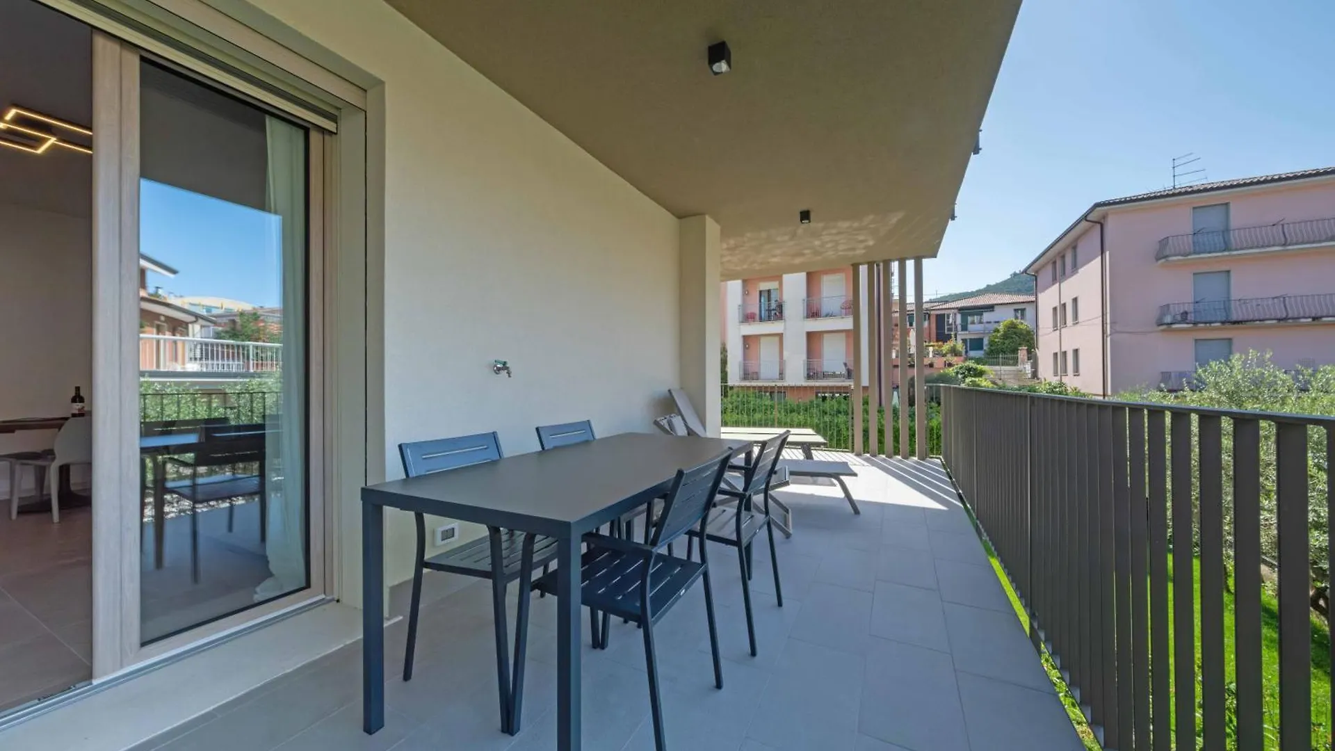 Apartment Apartmentsgarda - Residenza Eleonora Italy