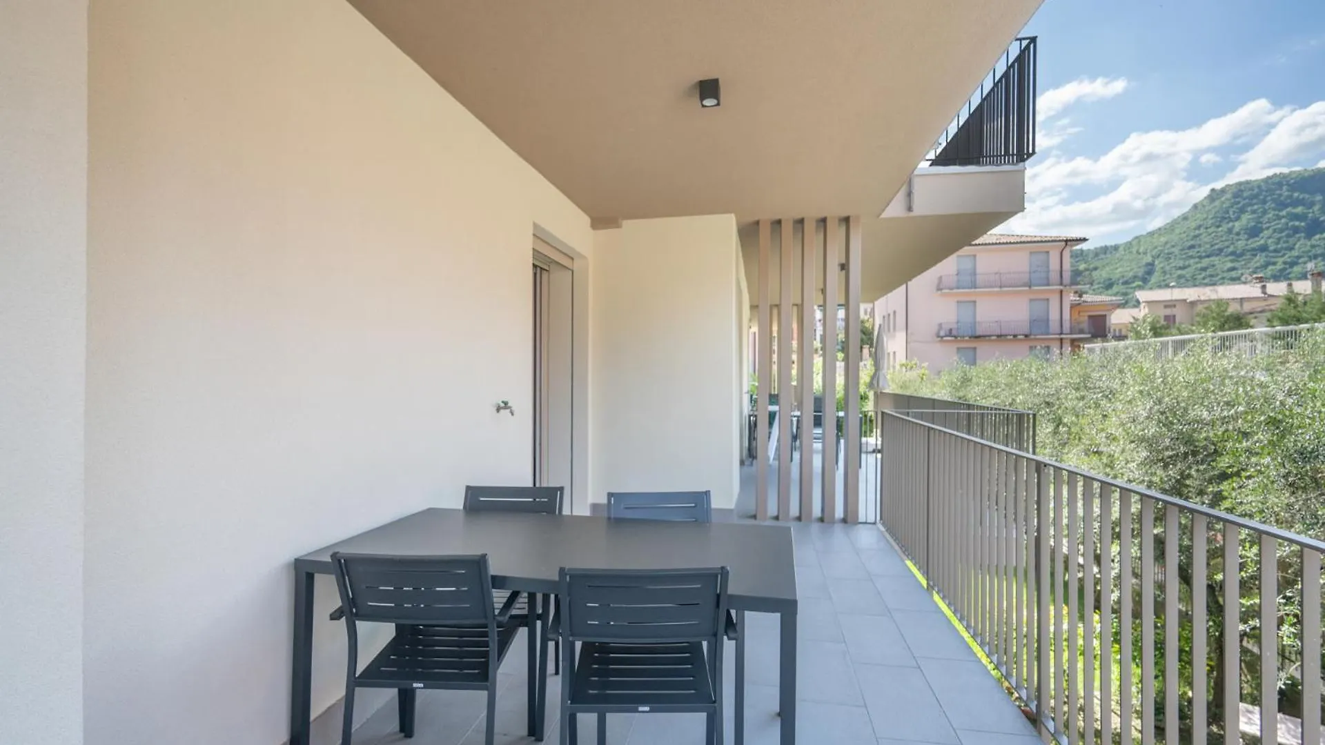 Apartmentsgarda - Residenza Eleonora Ιταλία