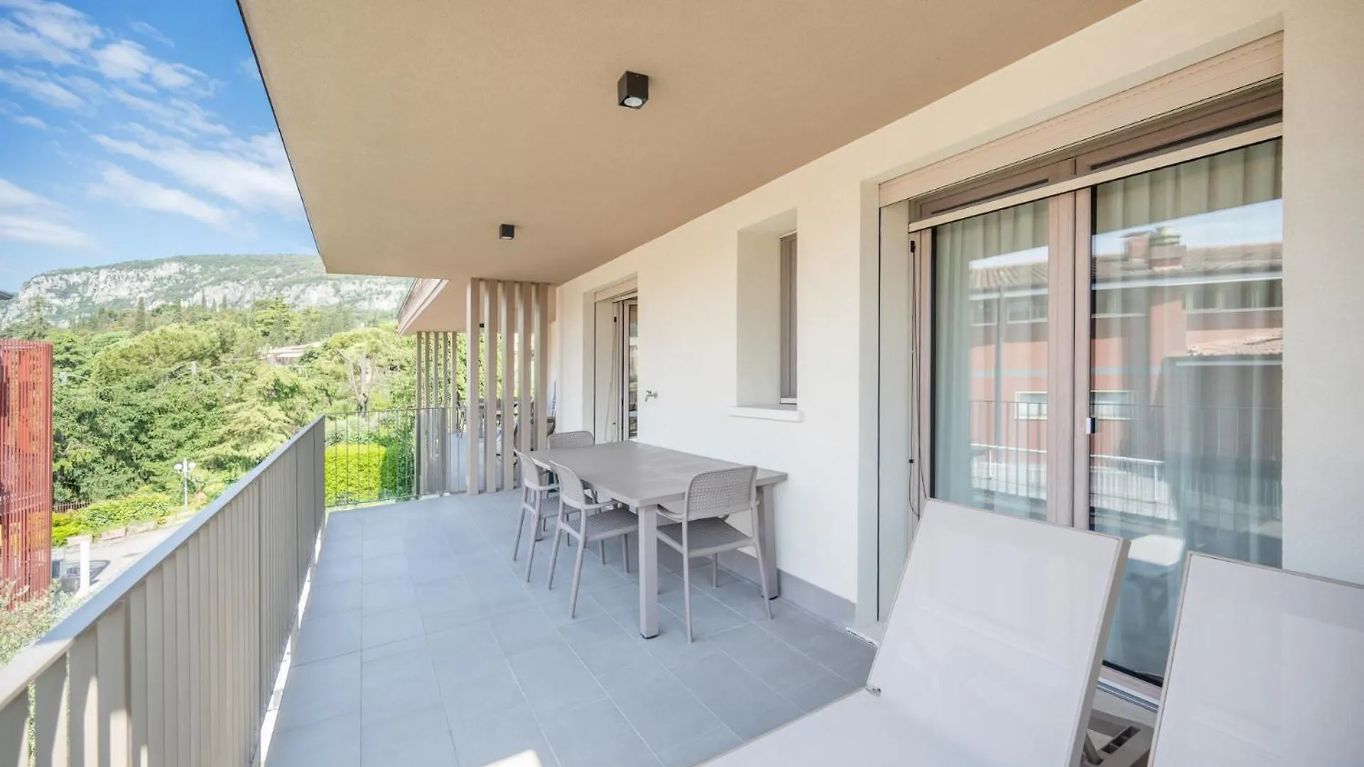 Apartmentsgarda - Residenza Eleonora Γκάρντα