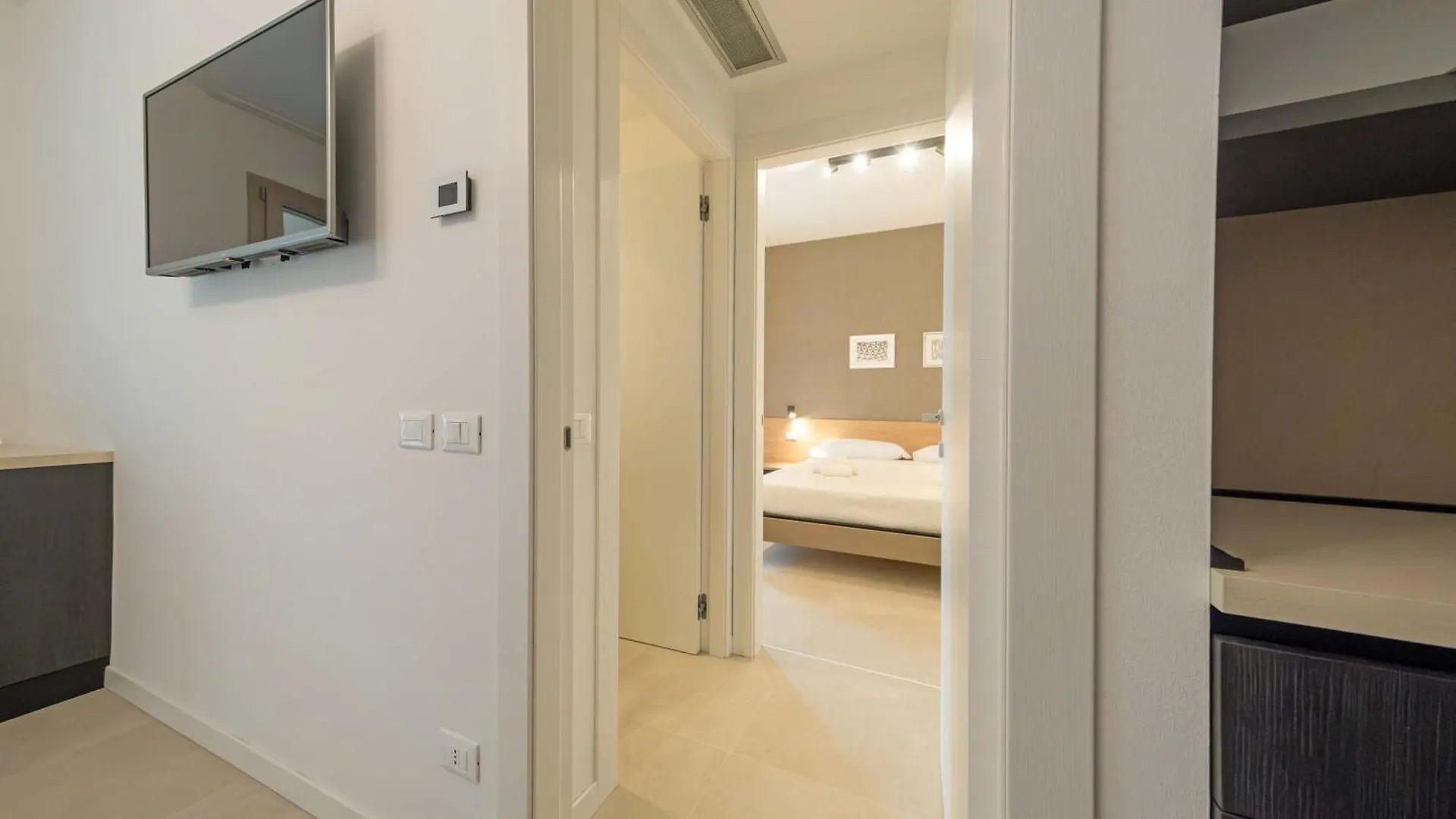 Apartmentsgarda - Residenza Eleonora 0*, Γκάρντα
